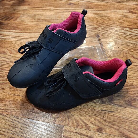 NWOT Women's Size 6.5 Levi’s Zeta UL Sneakers Black with Hot Pink Shoes - Picture 9 of 12